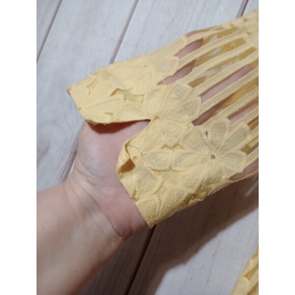 Alfred Dunner Shirt Womens Petite Large‎ Sheer Floral Embroidered Button Up Top - Picture 4 of 8